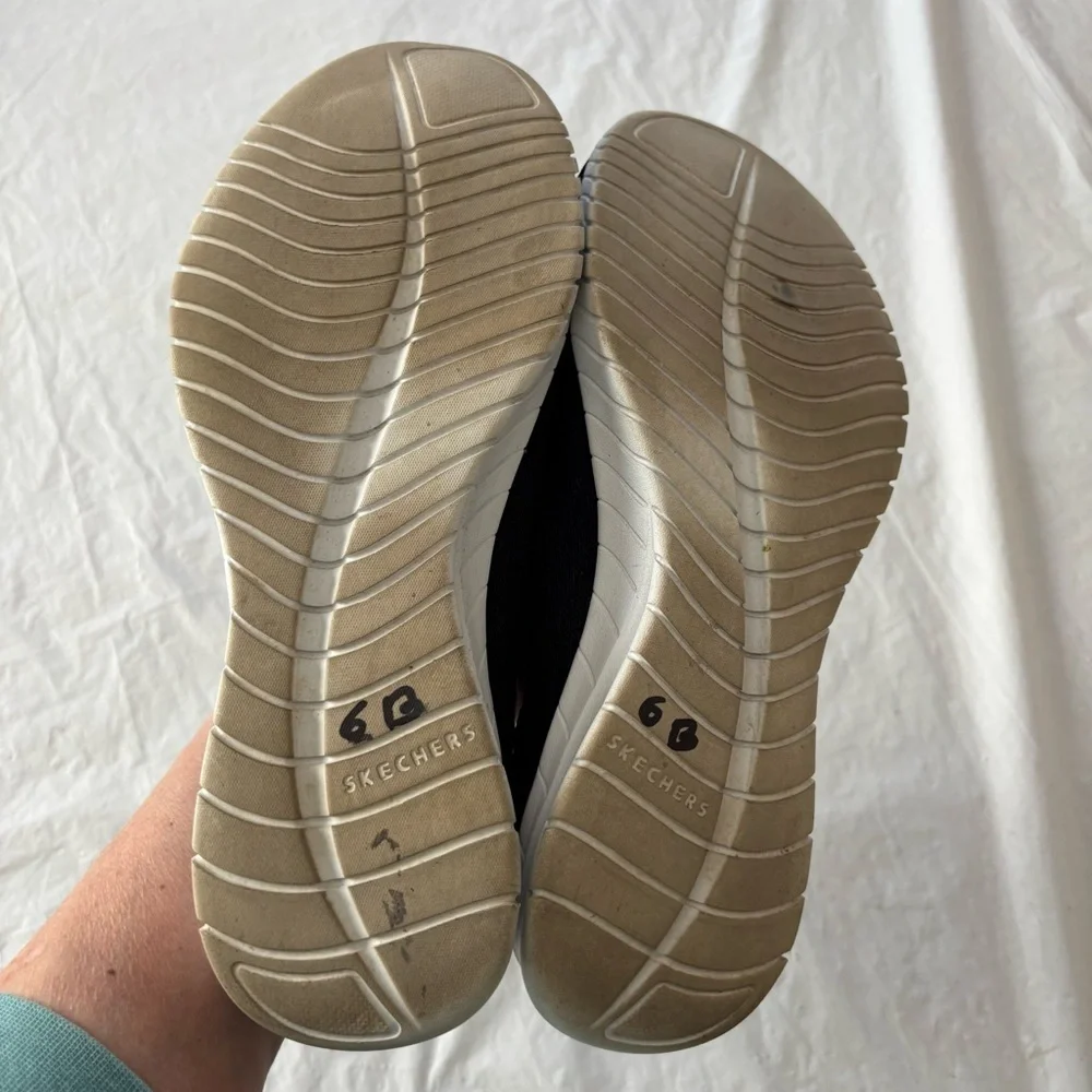 Skechers Wave Lite Memory Foam slip on Walking sneakers Shoes SZ 8 Worn 1X
